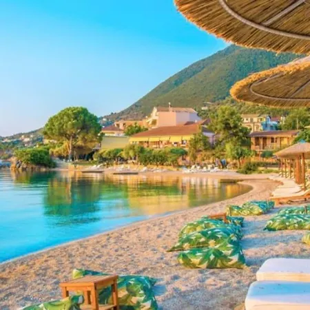Vila With Heated Pool And Sea View